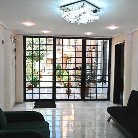 Jerusalem Hotel Кутаиси Экстерьер фото