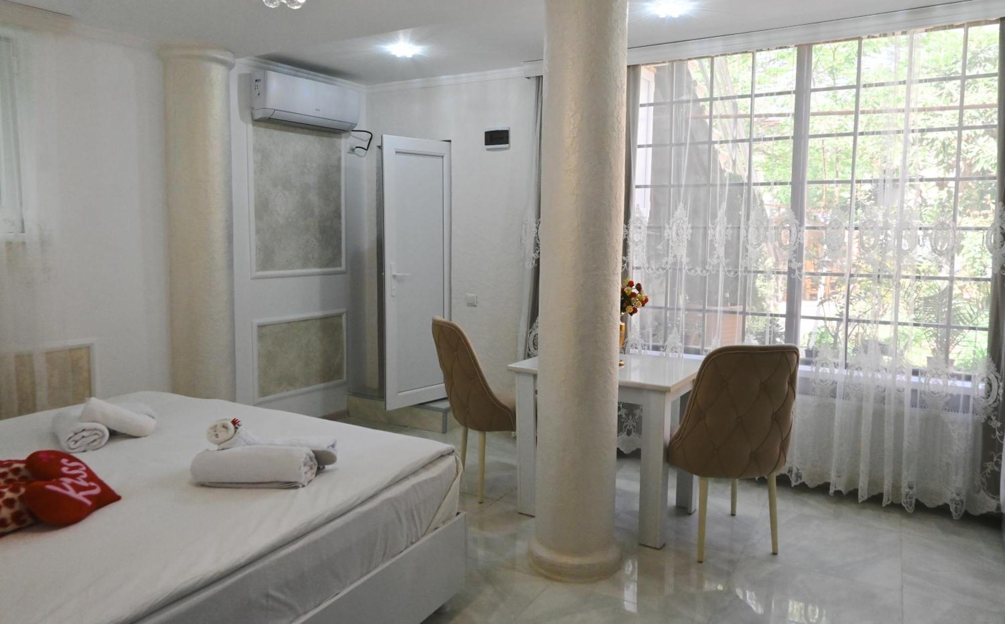 Jerusalem Hotel Кутаиси Экстерьер фото