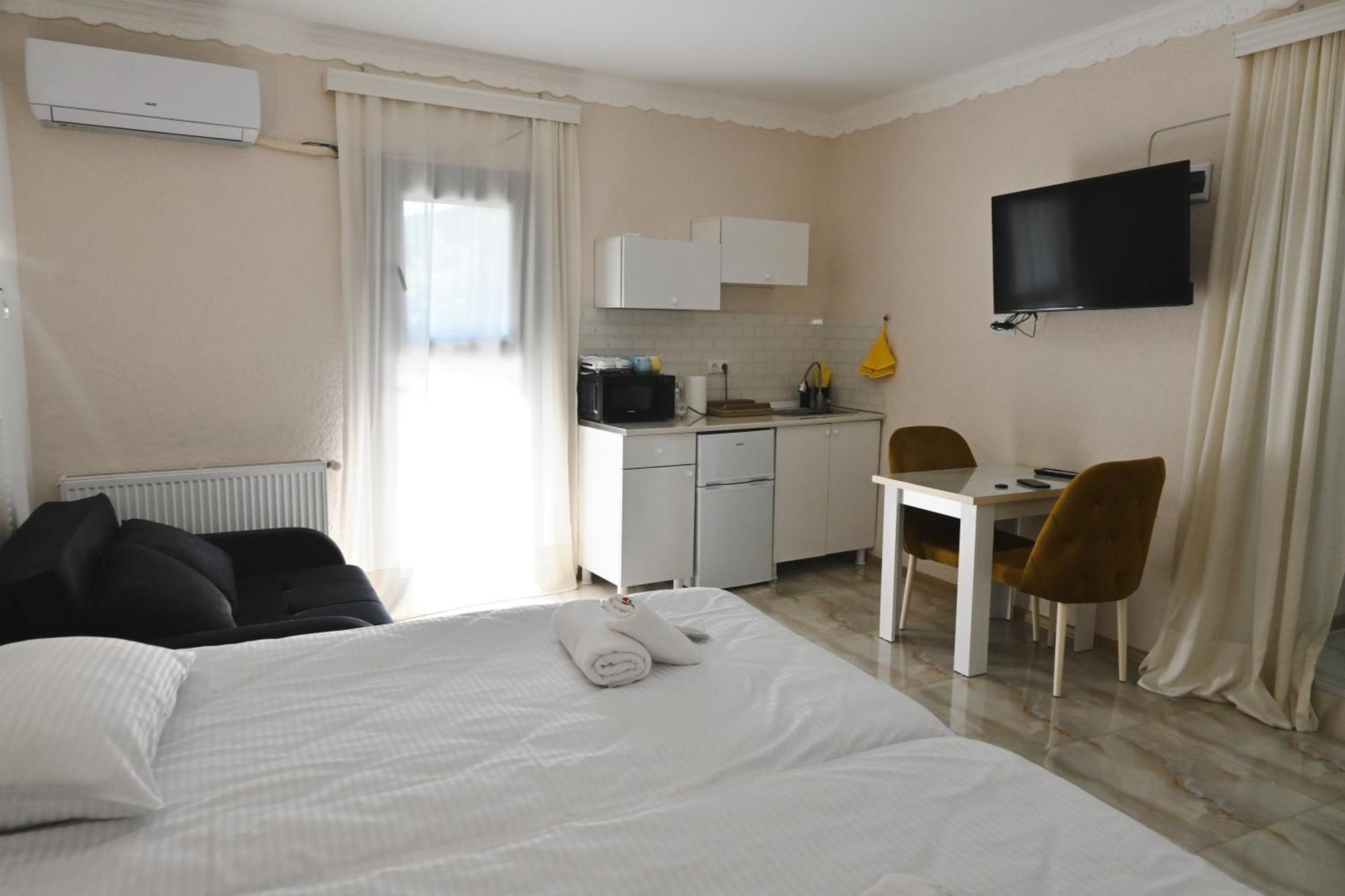 Jerusalem Hotel Кутаиси Экстерьер фото