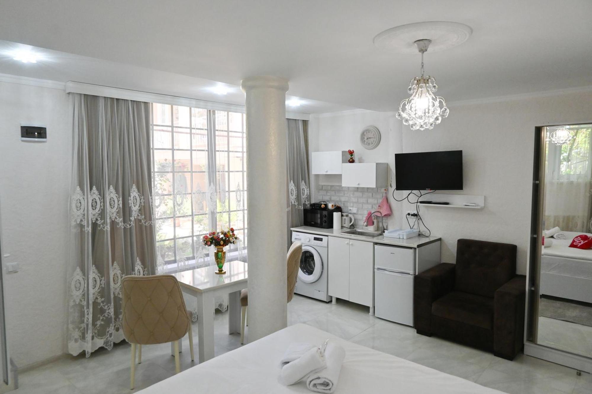 Jerusalem Hotel Кутаиси Экстерьер фото