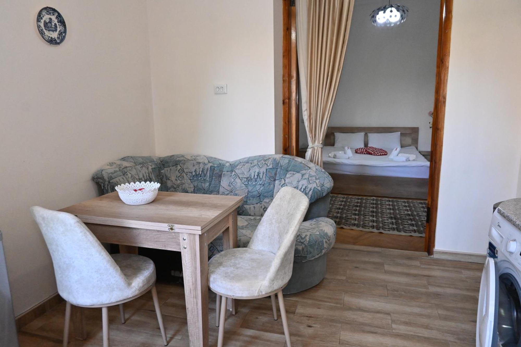 Jerusalem Hotel Кутаиси Экстерьер фото