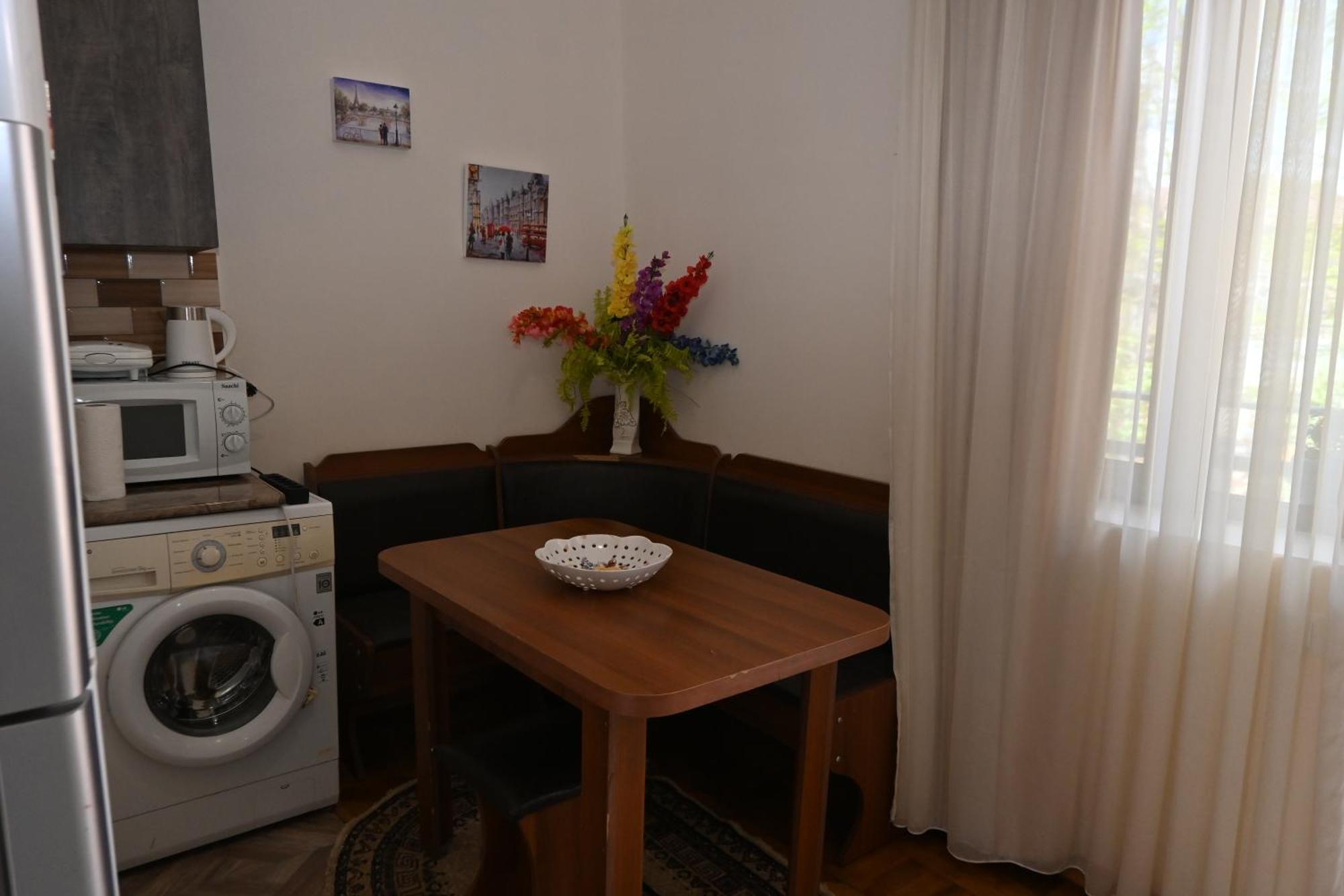 Jerusalem Hotel Кутаиси Экстерьер фото