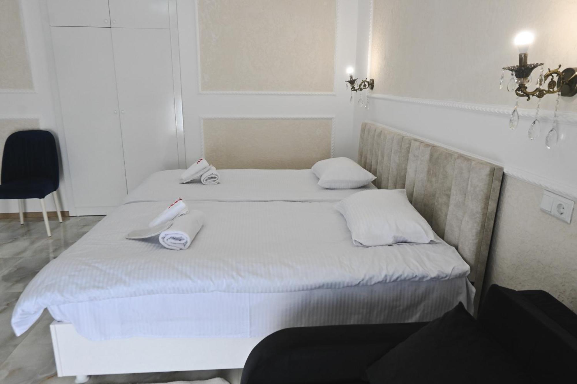 Jerusalem Hotel Кутаиси Экстерьер фото